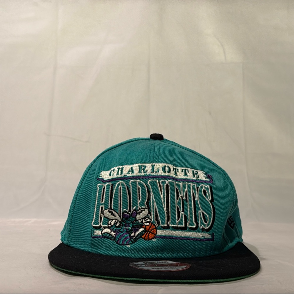 New Era Charlotte Hornets 9FIFTY WORDSTRIPE Teal Black Snapback Hat